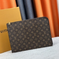 Louis Vuitton Clutch Bags